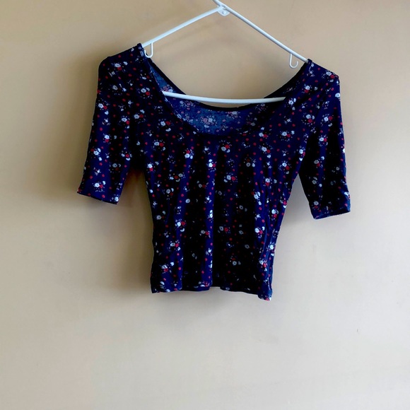 Top - Picture 1 of 3